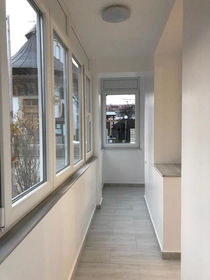 Abby Apartment Campulung Moldovenesc Exterior photo